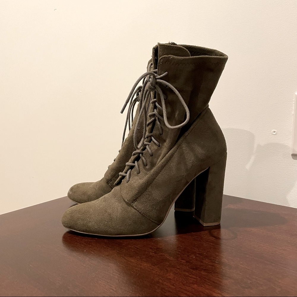 Steve Madden Lace Up Boots